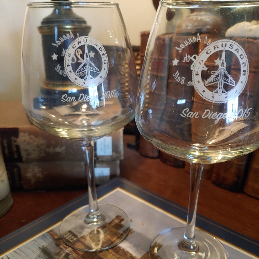 Wine Glasses etched F-8 Crusader